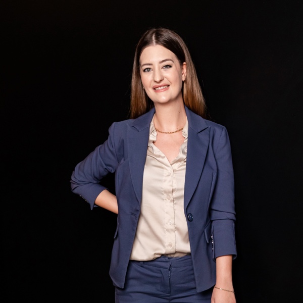new-meet-team-carla@2x