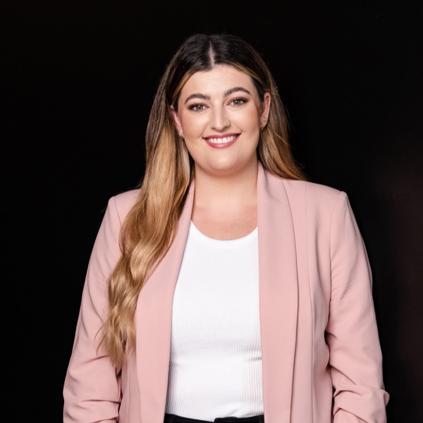 new-meet-team-gaby@2x